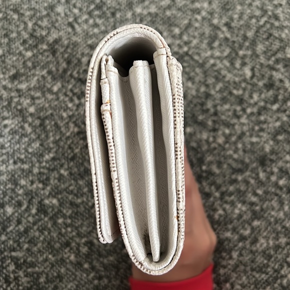 Michael Kors wallet - Picture 12 of 12